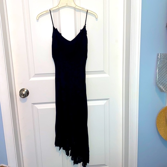 BCBGMaxAzria Dresses & Skirts - BCBG Midi Silk Chiffon Dress